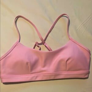 New and never wear ALO sport  Bra Size S in Pink with pads
